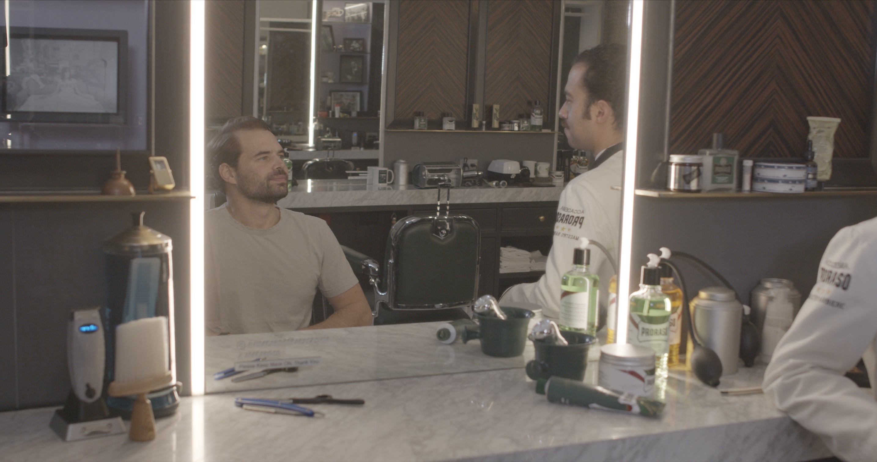 Conversation and self-reflection at Haar & Co Barbershop